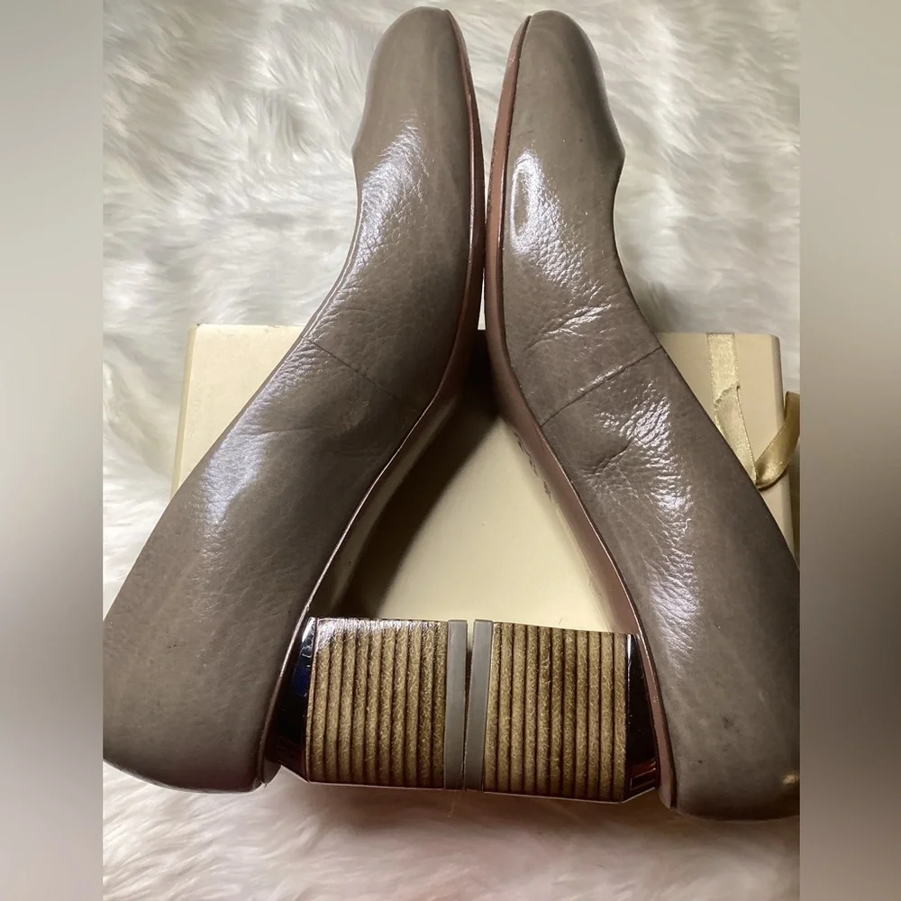 Tory Burch Taupe Leather Block heels